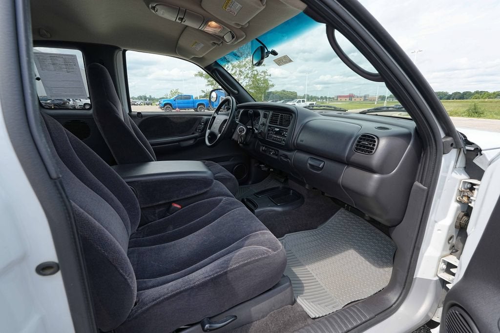 2000 Dodge Dakota Sport