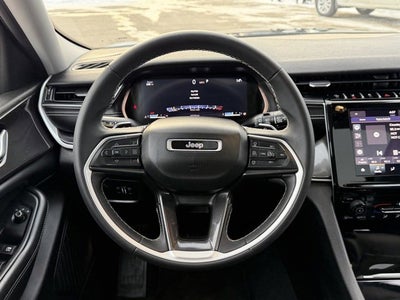 2023 Jeep Grand Cherokee Laredo