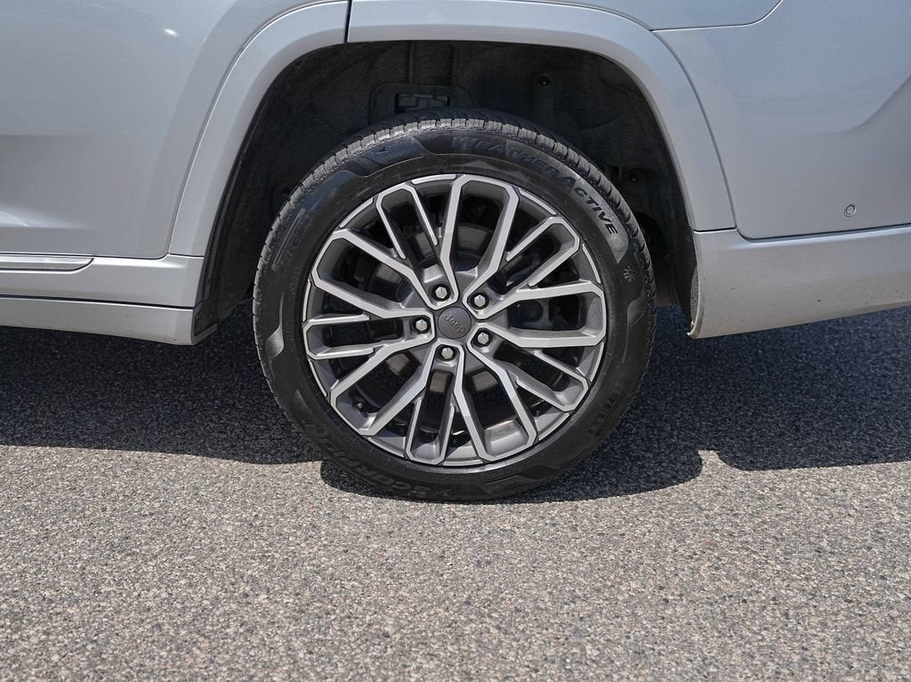 2023 Jeep Grand Cherokee L Summit Reserve