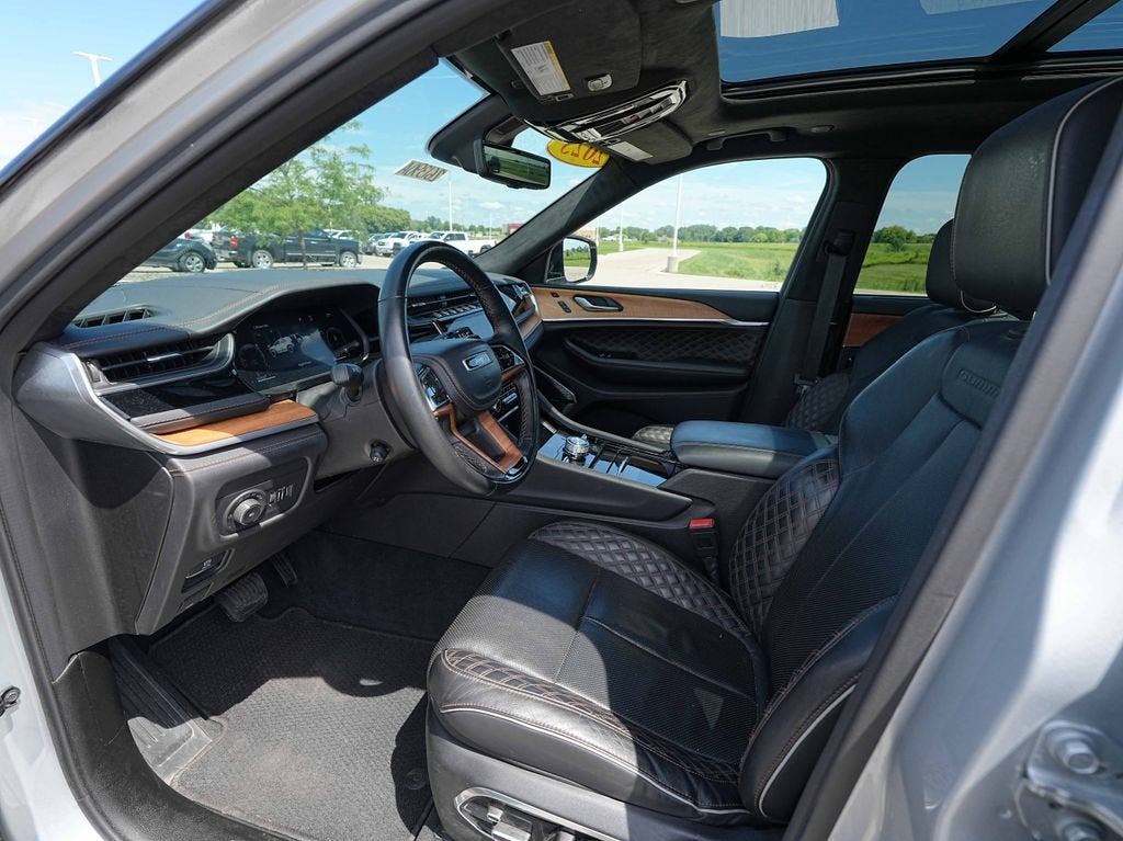 2023 Jeep Grand Cherokee L Summit Reserve