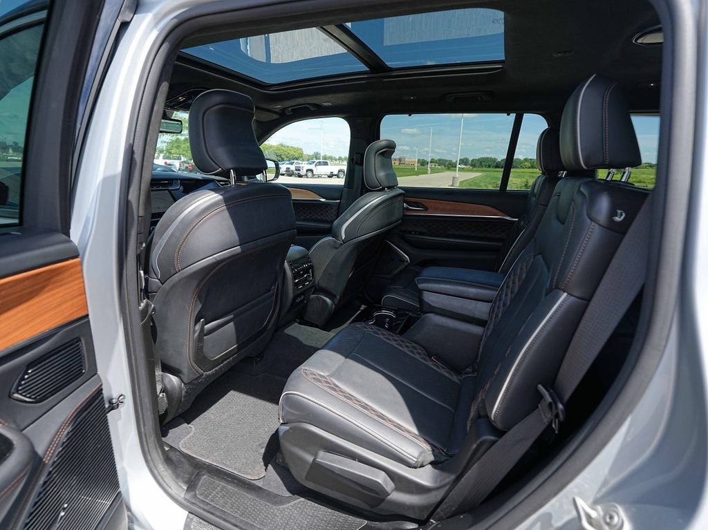 2023 Jeep Grand Cherokee L Summit Reserve