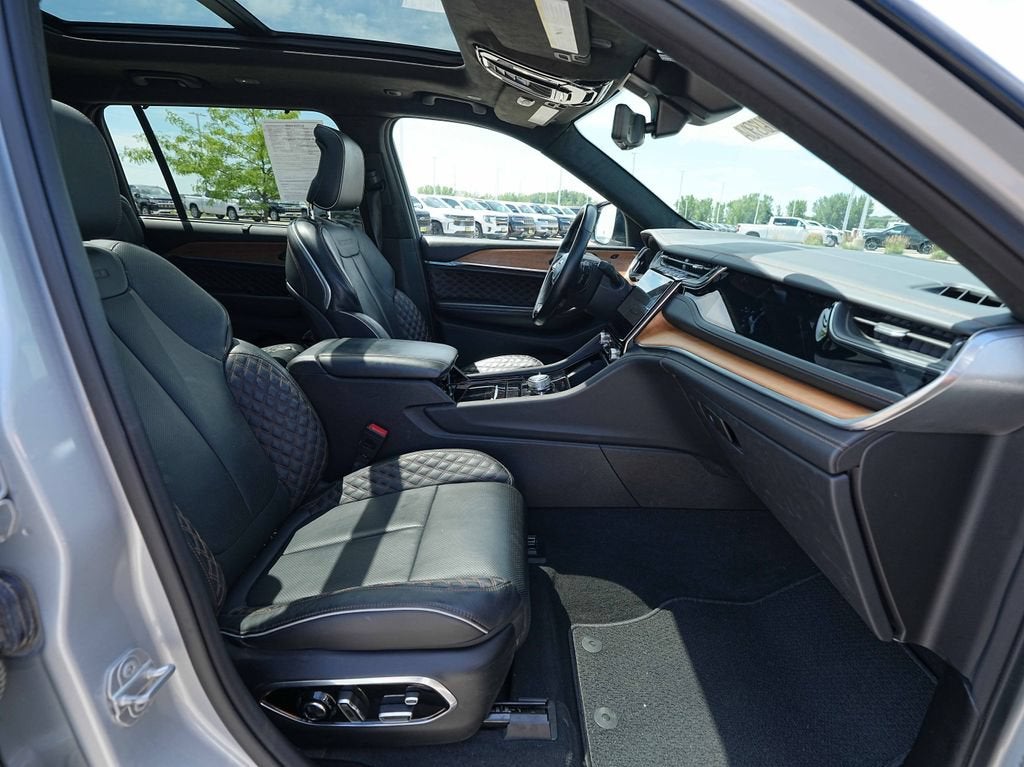 2023 Jeep Grand Cherokee L Summit Reserve