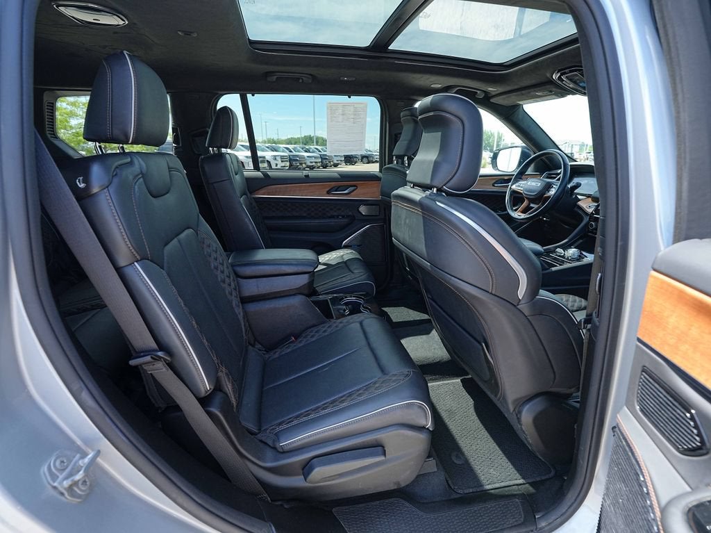 2023 Jeep Grand Cherokee L Summit Reserve