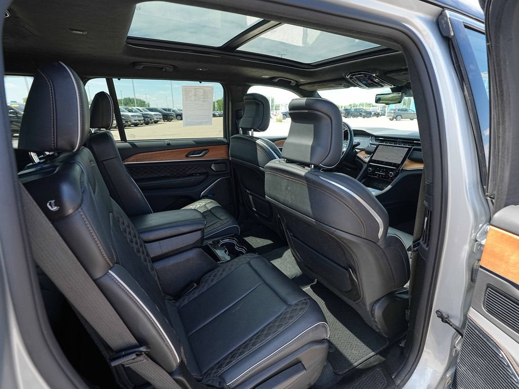 2023 Jeep Grand Cherokee L Summit Reserve