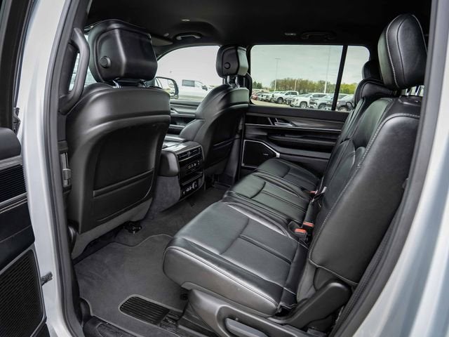 2023 Jeep Wagoneer L Series II