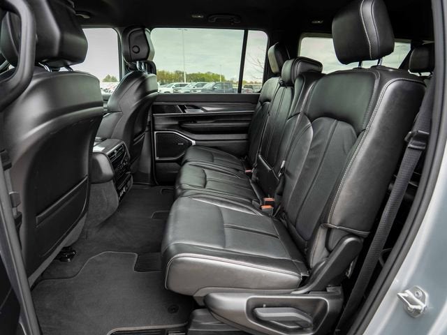2023 Jeep Wagoneer L Series II