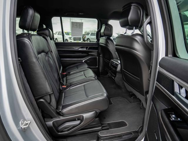 2023 Jeep Wagoneer L Series II
