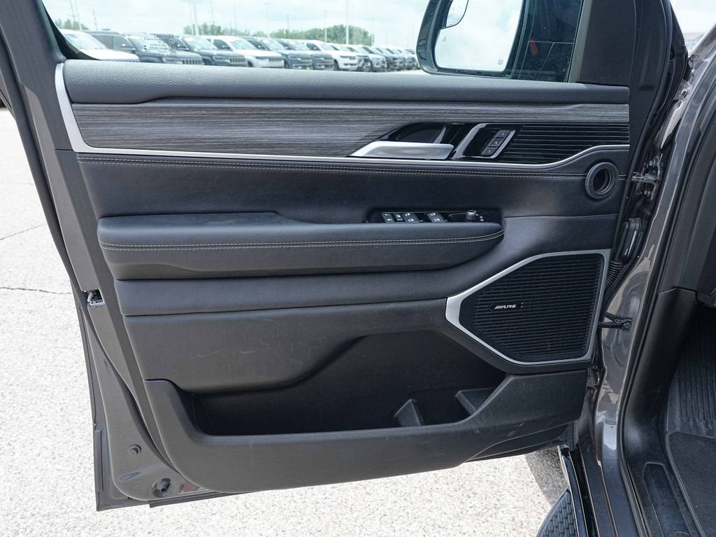 2024 Jeep Wagoneer L Series II
