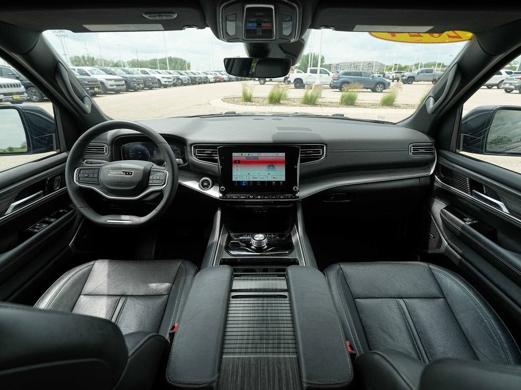 2024 Jeep Wagoneer L Series II