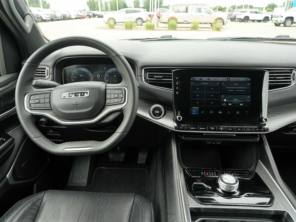 2024 Jeep Wagoneer Series II