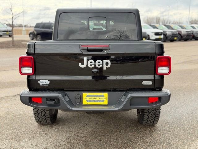 2023 Jeep Gladiator Overland