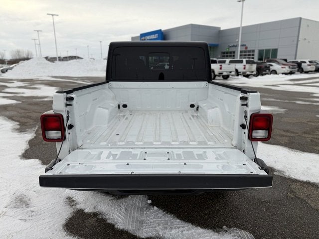 2023 Jeep Gladiator Overland