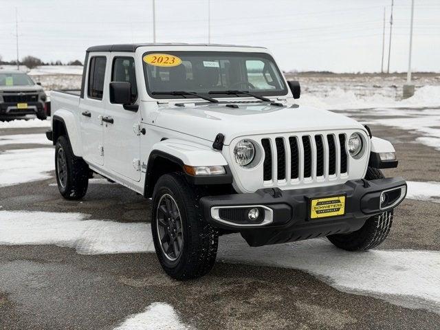 2023 Jeep Gladiator Overland