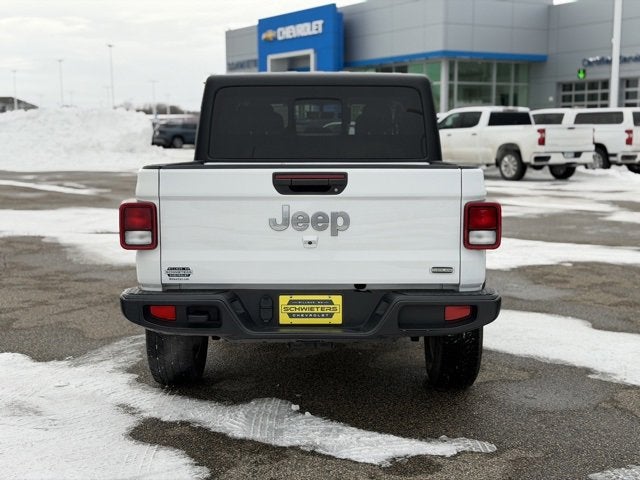 2023 Jeep Gladiator Overland