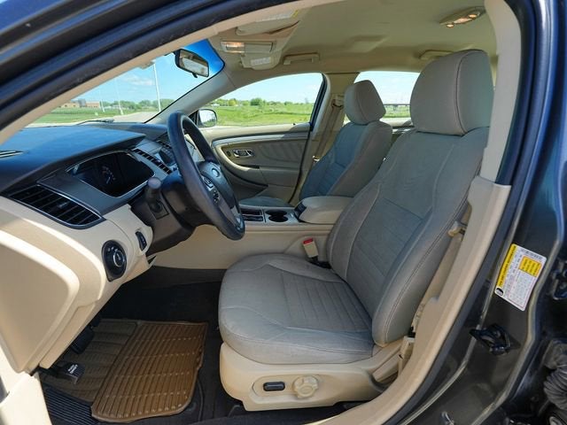 2019 Ford Taurus SE