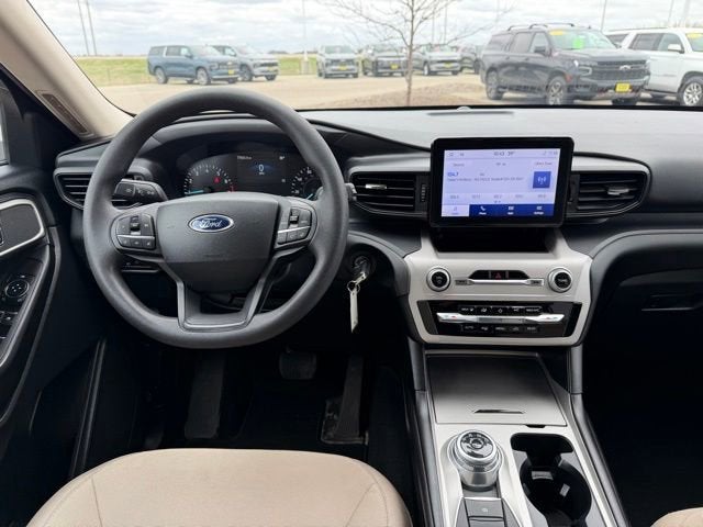 2023 Ford Explorer Base