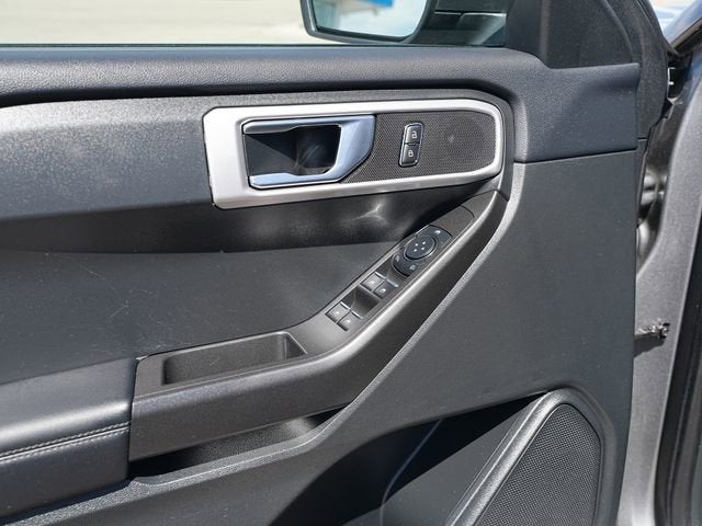 2023 Ford Explorer Base