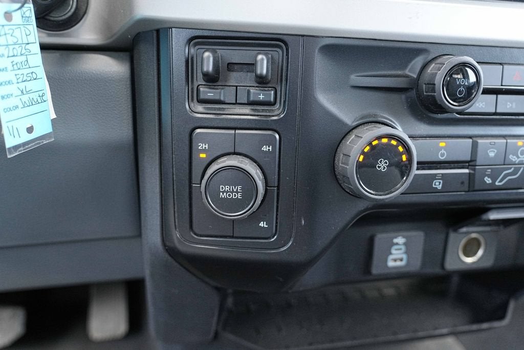 2025 Ford Super Duty F-250 SRW XL