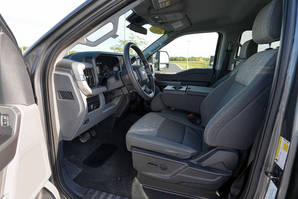2025 Ford Super Duty F-250 SRW XL