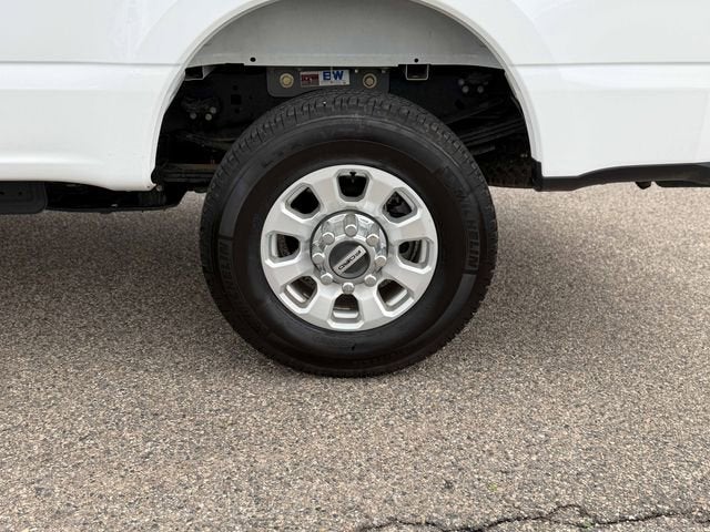 2024 Ford Super Duty F-350 SRW XL