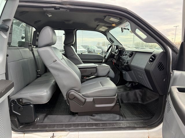 2014 Ford Super Duty F-350 SRW XL