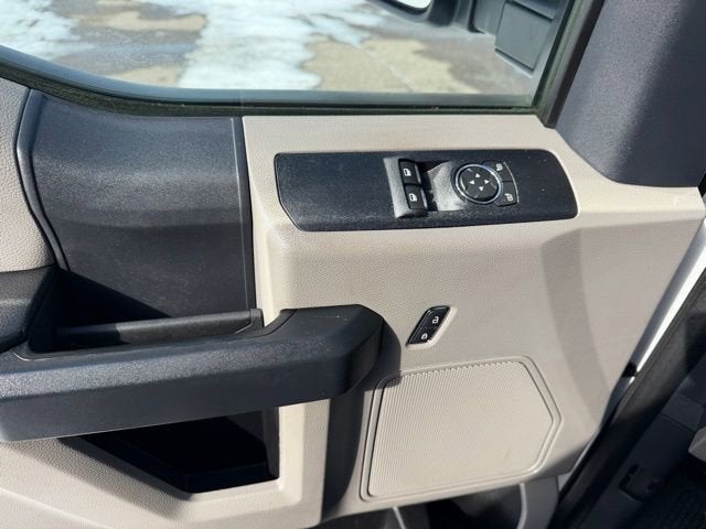 2022 Ford Super Duty F-350 SRW XL