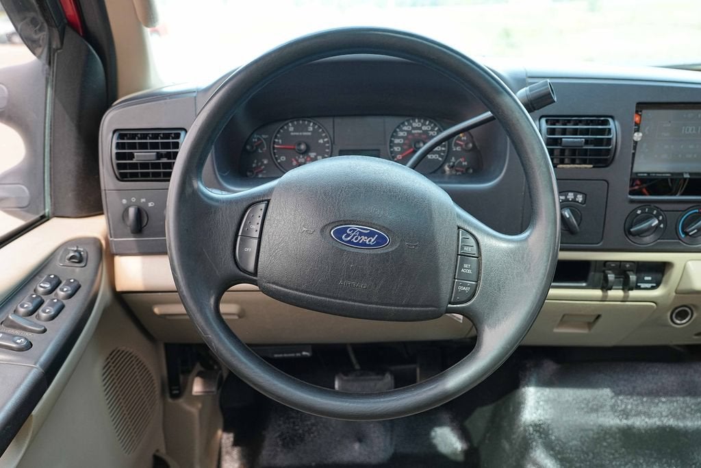 2005 Ford Super Duty F-350 SRW XLT