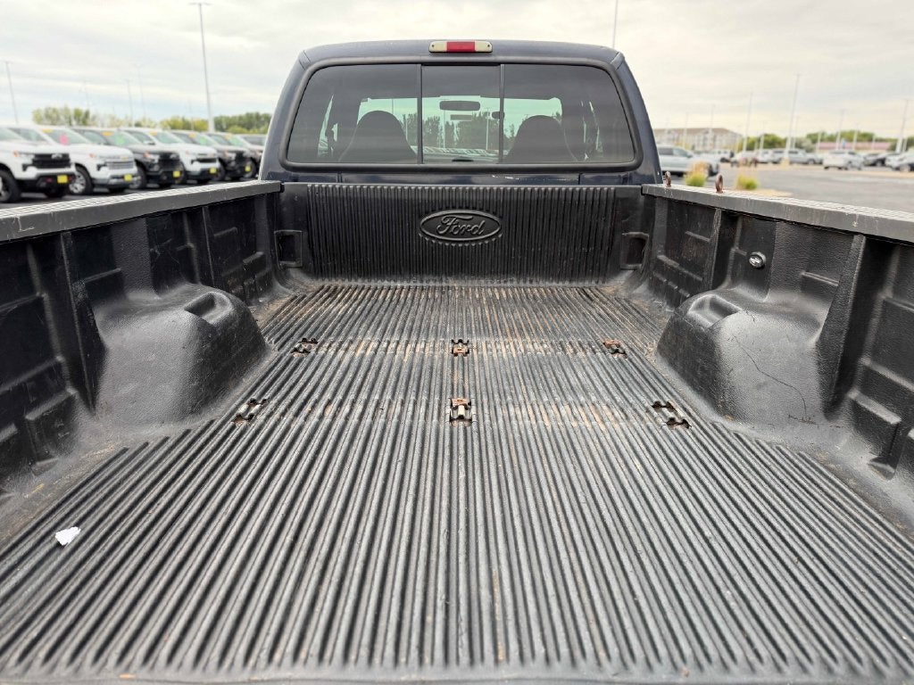 2000 Ford Super Duty F-350 DRW XLT