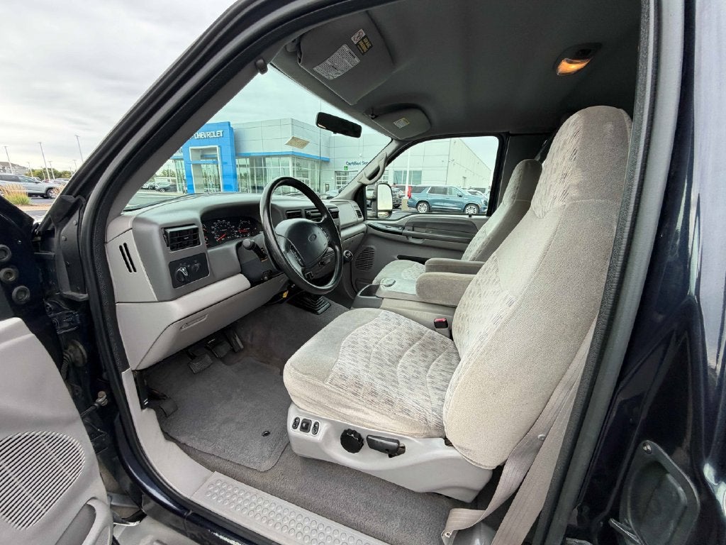 2000 Ford Super Duty F-350 DRW XLT