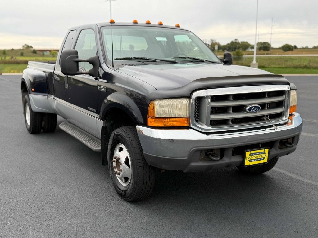 2000 Ford Super Duty F-350 DRW XLT