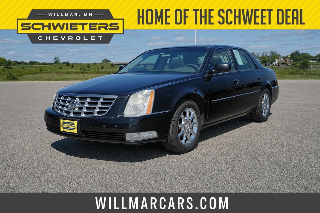 2011 Cadillac DTS Luxury Collection