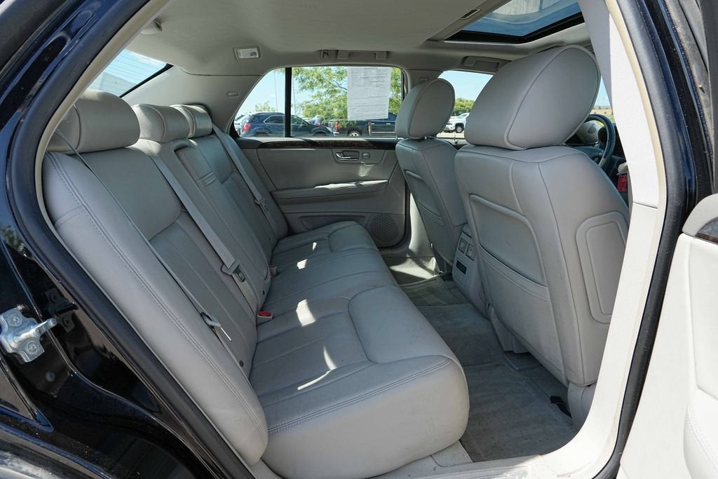 2011 Cadillac DTS Luxury Collection