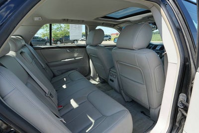 2011 Cadillac DTS Luxury Collection