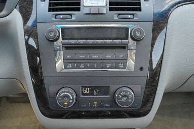 2011 Cadillac DTS Luxury Collection
