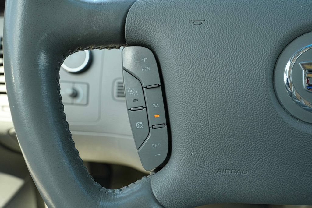 2011 Cadillac DTS Luxury Collection