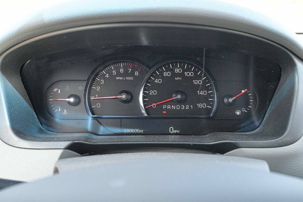 2011 Cadillac DTS Luxury Collection