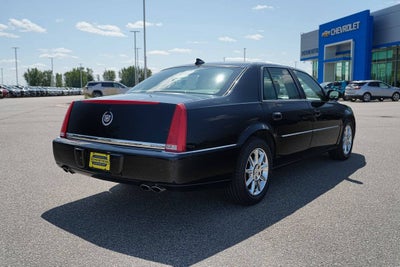 2011 Cadillac DTS Luxury Collection