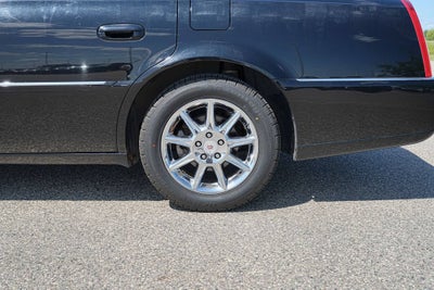 2011 Cadillac DTS Luxury Collection