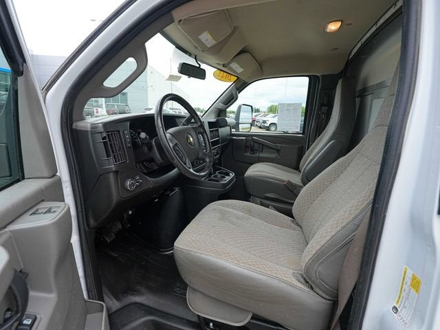 2022 Chevrolet Express Cutaway 3500 3500 Van 139"