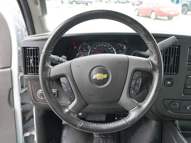 2022 Chevrolet Express Cutaway 3500 3500 Van 139"