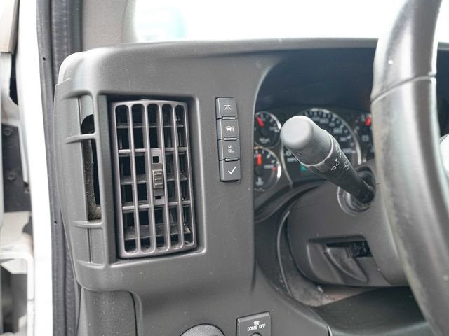 2022 Chevrolet Express Cutaway 3500 3500 Van 139"