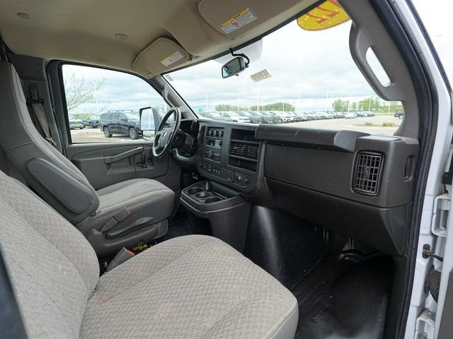 2022 Chevrolet Express Cutaway 3500 3500 Van 139"