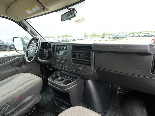 2022 Chevrolet Express Cutaway 3500 3500 Van 139"