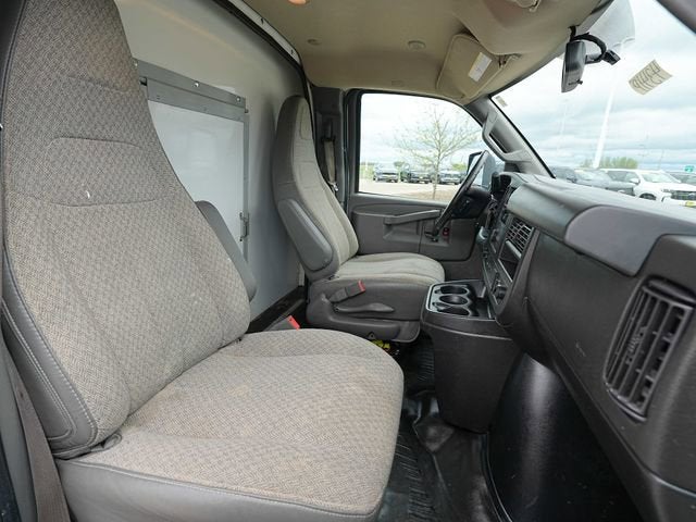 2022 Chevrolet Express Cutaway 3500 3500 Van 139"