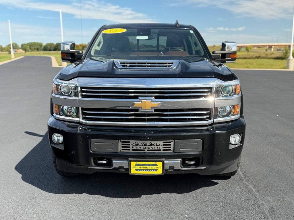 Used 2017 Chevrolet Silverado 2500HD High Country with VIN 1GC1KXEYXHF230871 for sale in Willmar, Minnesota