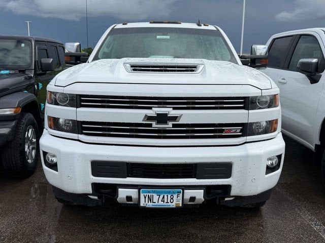 Used 2019 Chevrolet Silverado 3500HD LT with VIN 1GC4KWCY0KF195694 for sale in Willmar, Minnesota