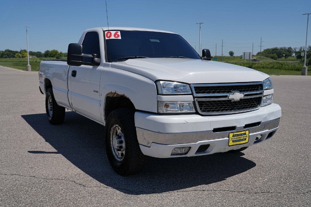 2006 Chevrolet Silverado 2500 HD Work Truck
