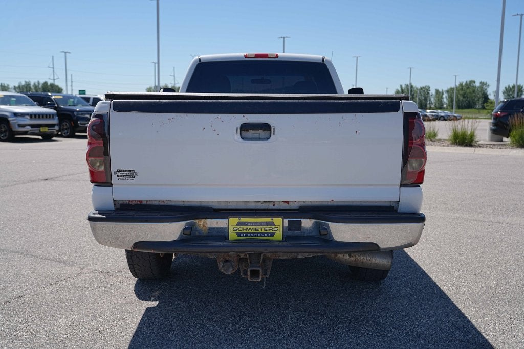 2006 Chevrolet Silverado 2500 HD Work Truck