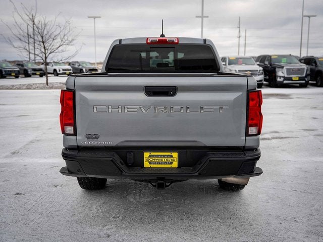 2025 Chevrolet Colorado WT/LT