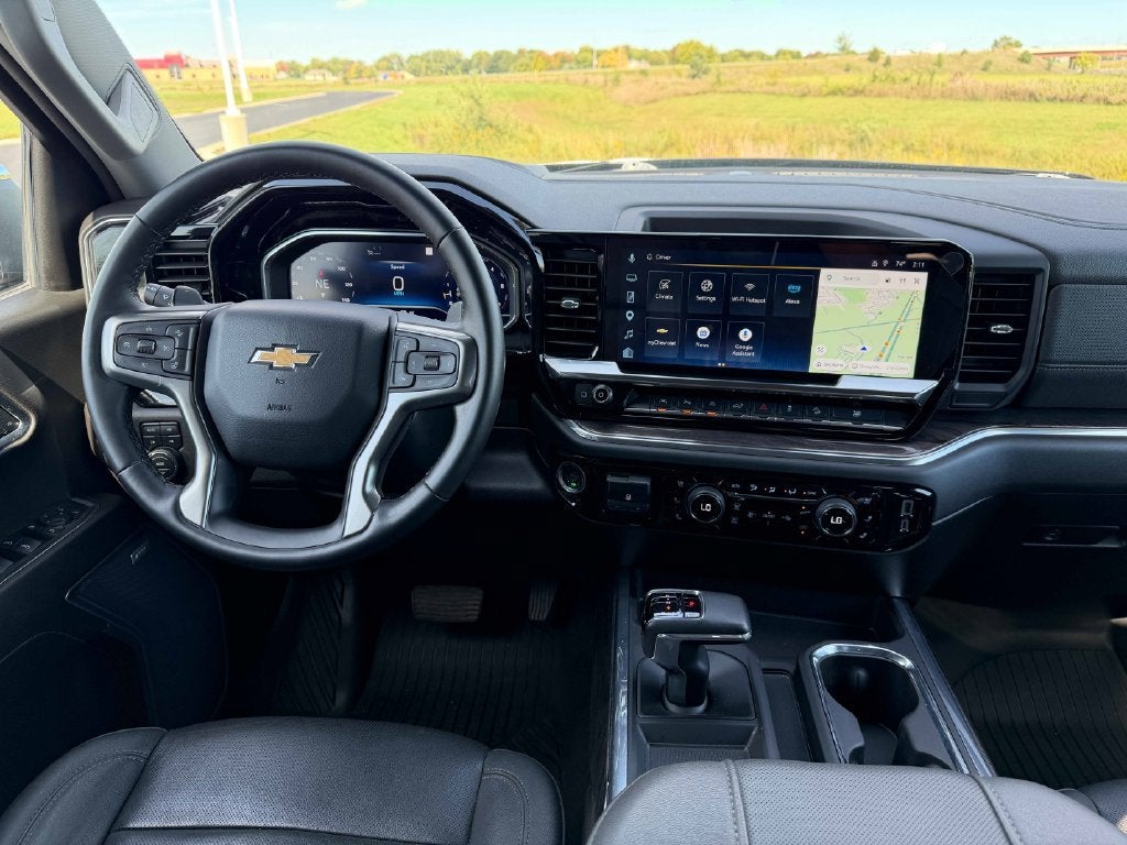 2025 Chevrolet Silverado 1500 LTZ